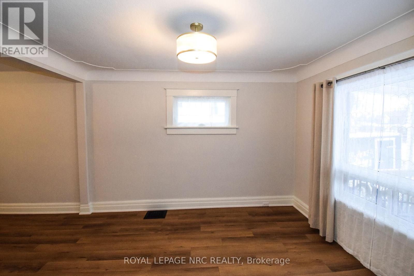 5121 Fourth Avenue, Niagara Falls, Ontario  L2E 4P7 - Photo 7 - X12660132