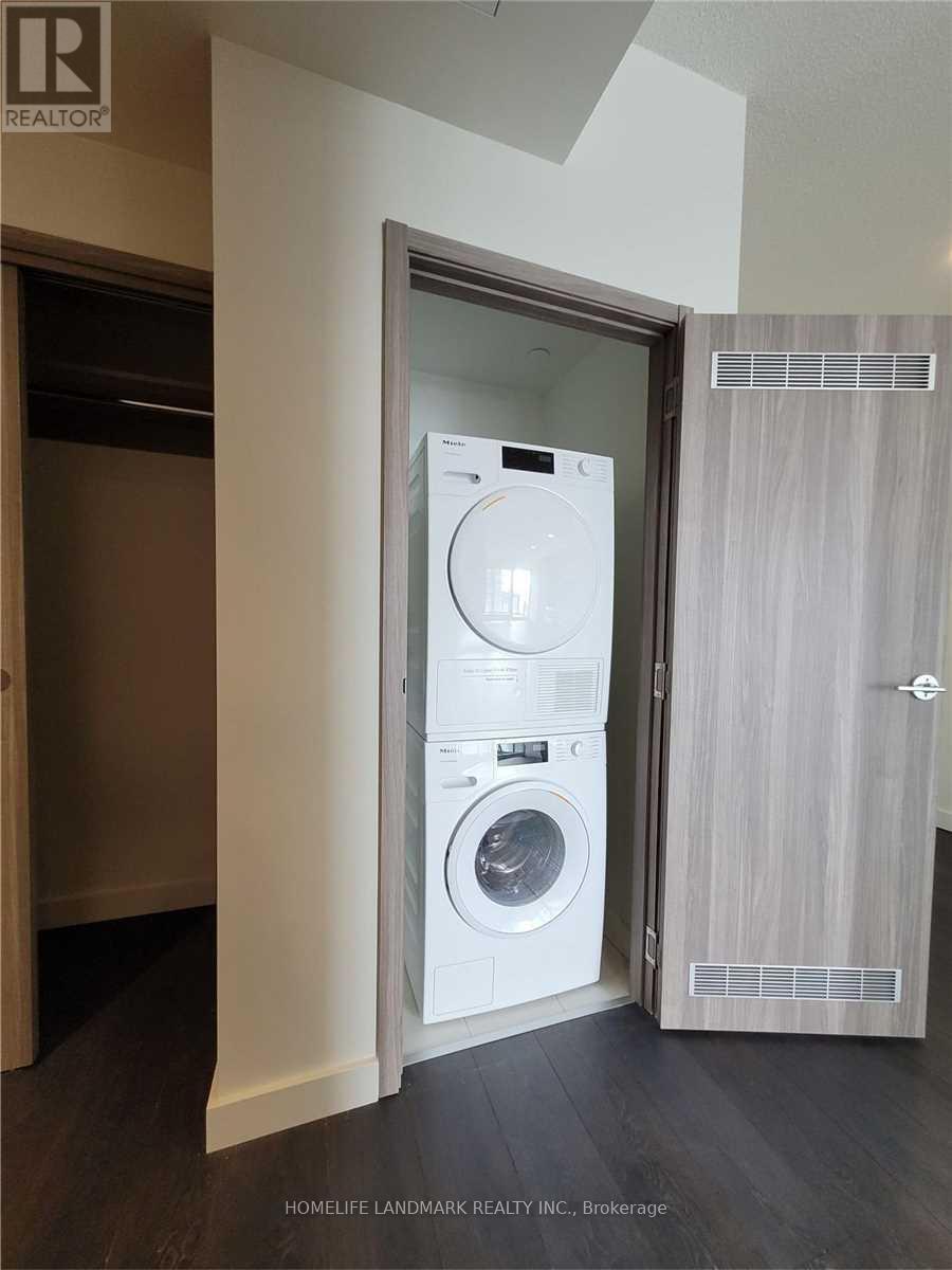 2608 - 95 Mcmahon Drive, Toronto, Ontario  M5K 0H2 - Photo 5 - C12660124