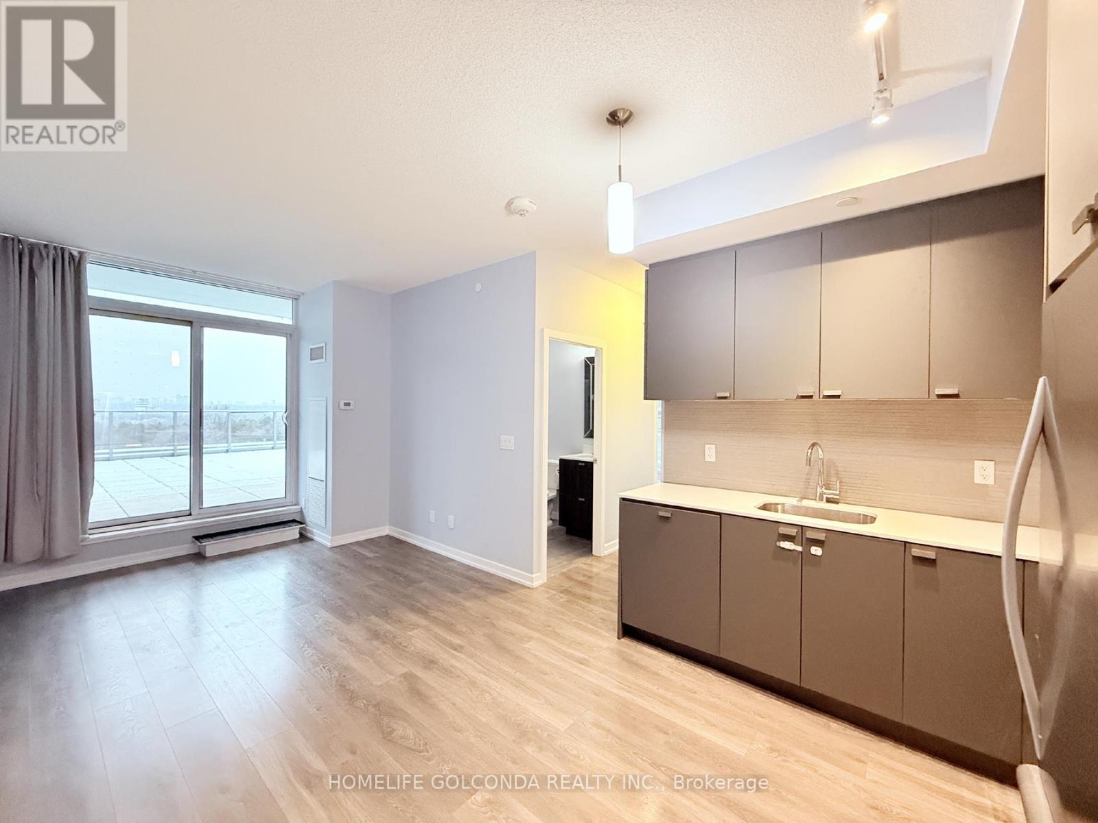 407 - 56 Forest Manor Road, Toronto, Ontario  M2J 0E3 - Photo 2 - C12660136