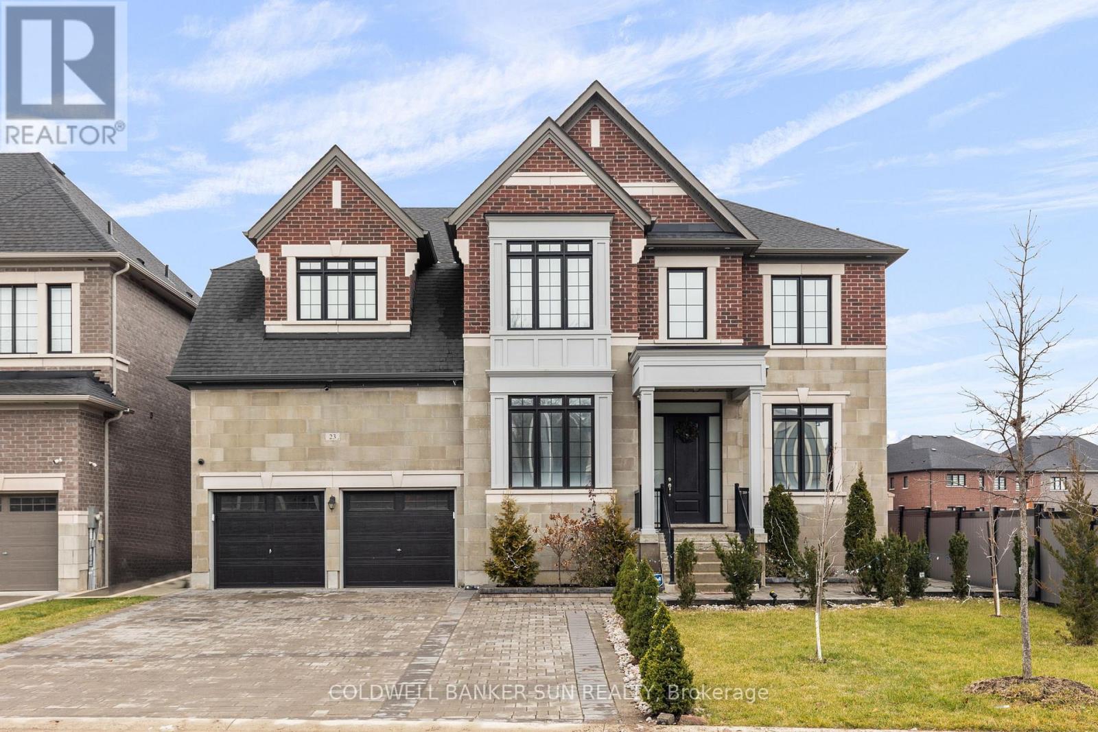 23 Mumberson Street, Innisfil, Ontario  L0L 1L0 - Photo 2 - N12660122