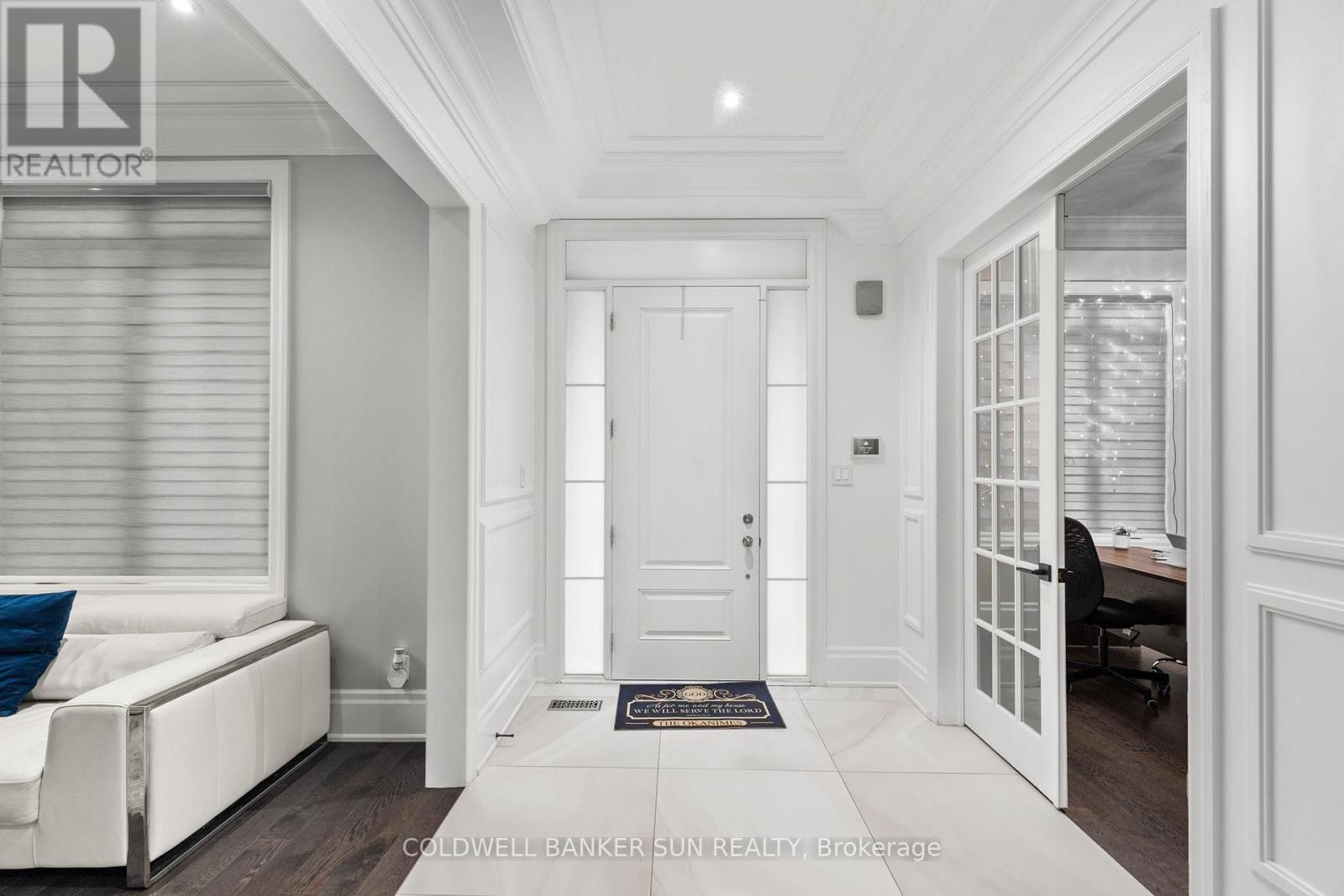 23 Mumberson Street, Innisfil, Ontario  L0L 1L0 - Photo 6 - N12660122