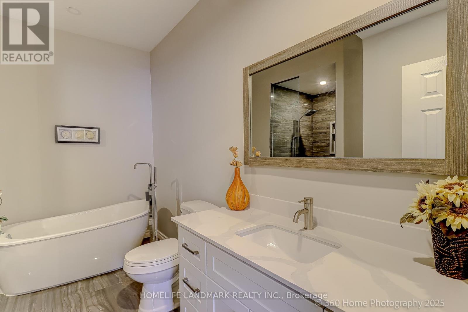 203 Everett Street, Markham, Ontario  L6E 1H2 - Photo 11 - N12660130