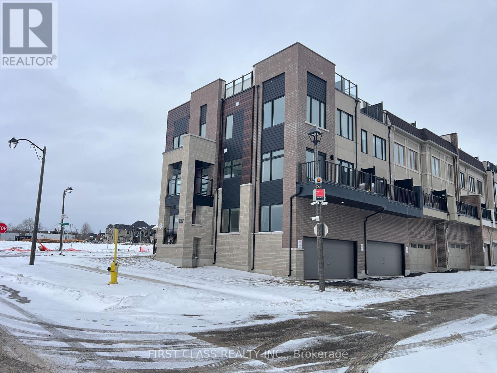 140 Harvey Bunker Crescent, Markham, Ontario  L6C 3K4 - Photo 3 - N12660154