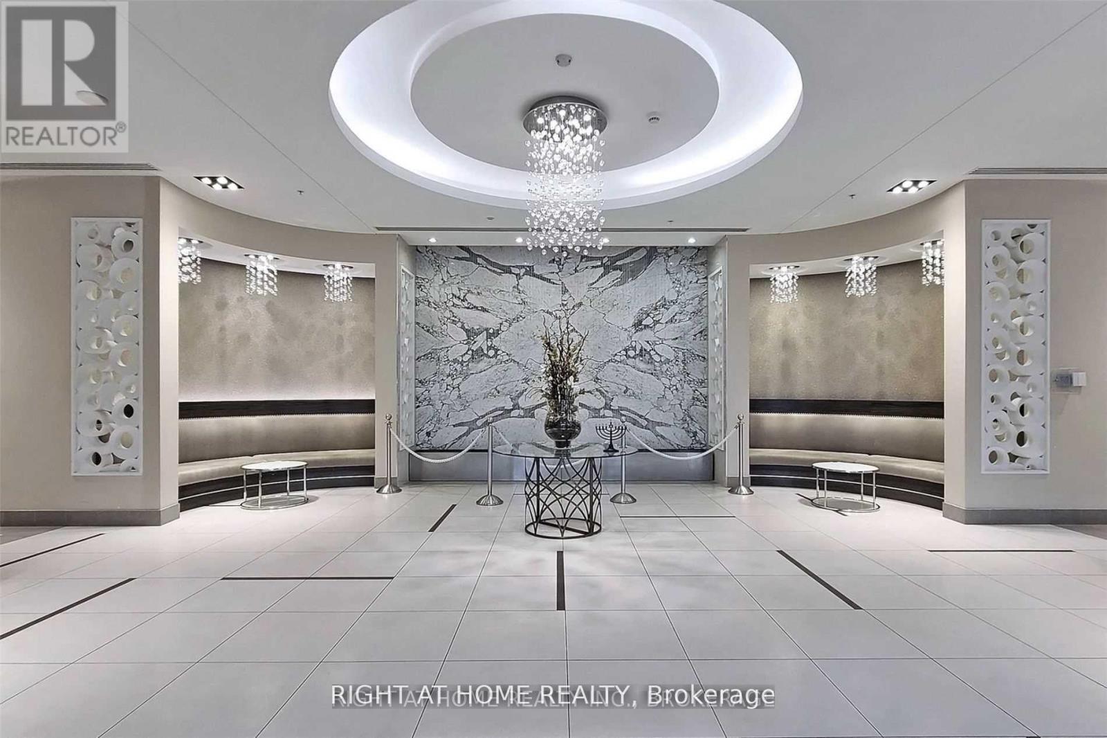 1210 - 75 North Park Road, Vaughan, Ontario  L4J 0H8 - Photo 10 - N12660158