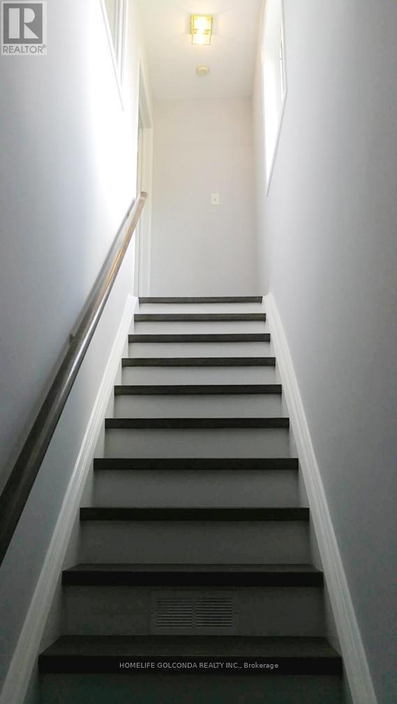 Coach - 1 Pingel Road, Markham, Ontario  L6B 1B7 - Photo 11 - N12660160