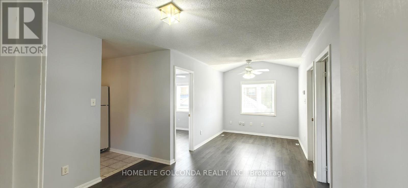 Coach - 1 Pingel Road, Markham, Ontario  L6B 1B7 - Photo 5 - N12660160