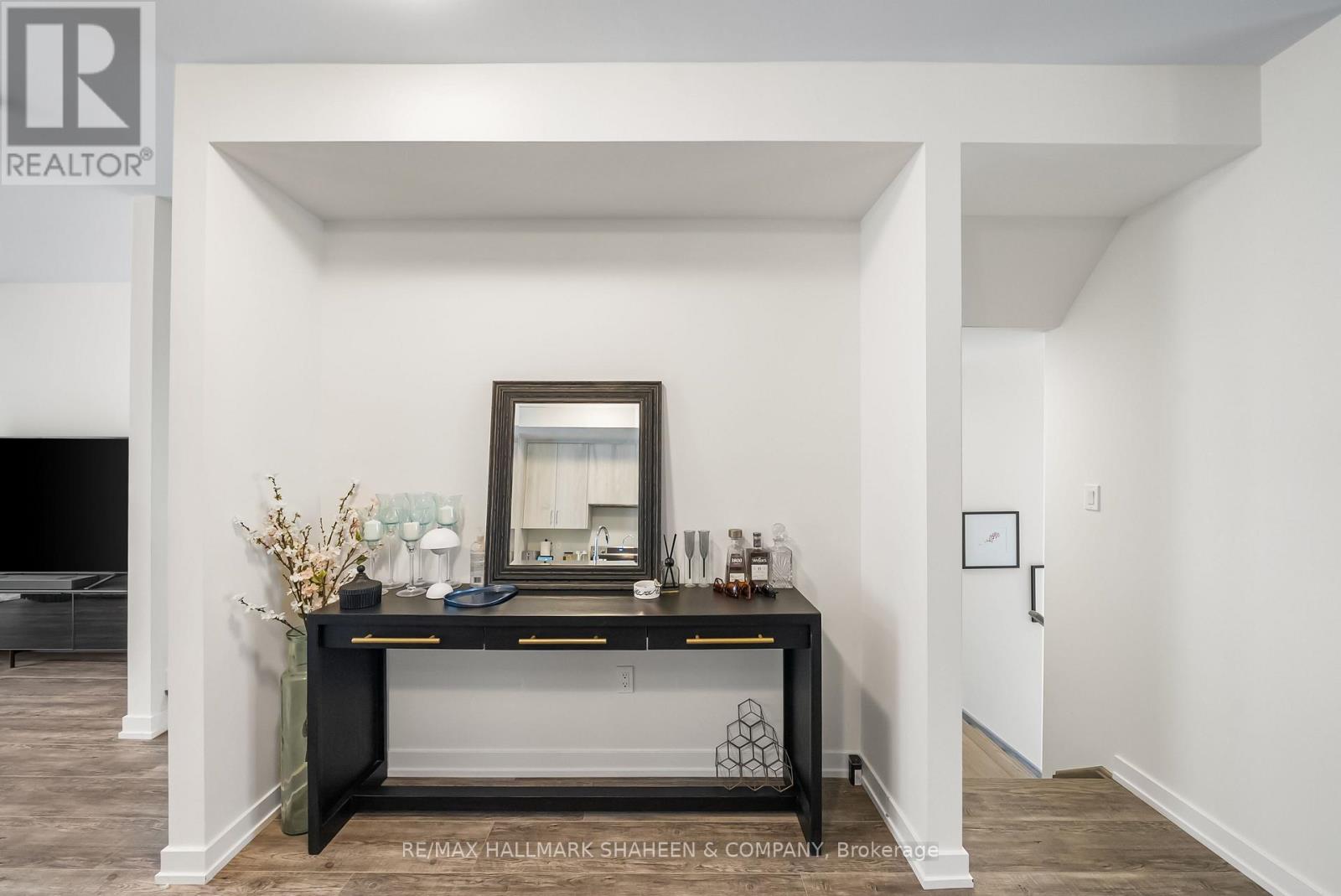 1330 Kaniv Street, Oakville, Ontario  L6M 5R3 - Photo 17 - W12660134