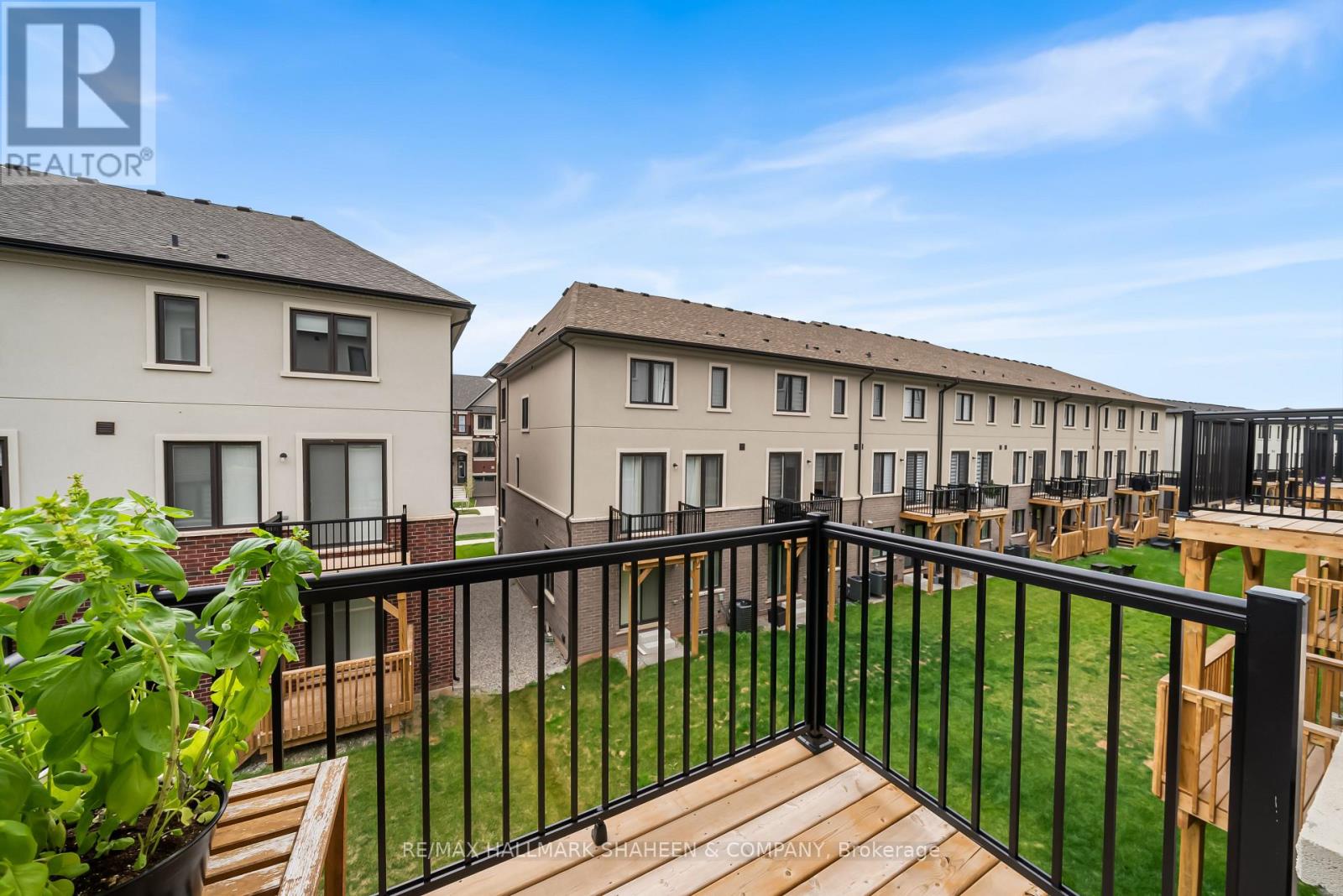 1330 Kaniv Street, Oakville, Ontario  L6M 5R3 - Photo 21 - W12660134