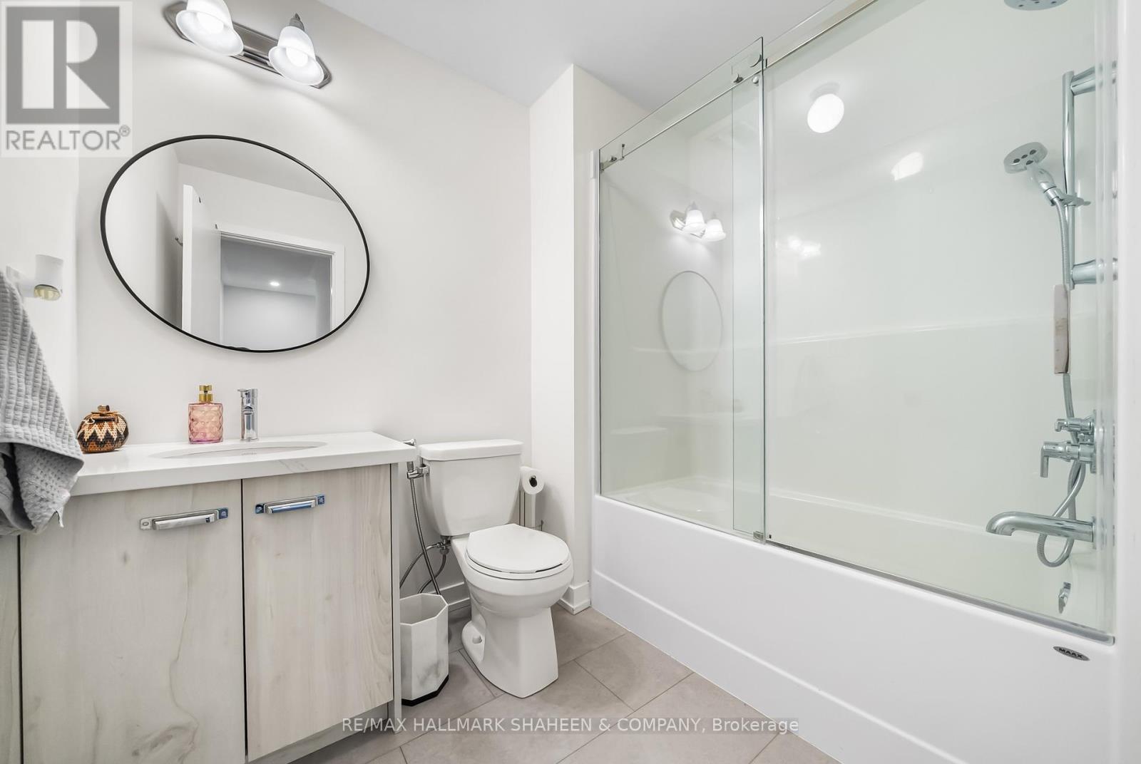 1330 Kaniv Street, Oakville, Ontario  L6M 5R3 - Photo 28 - W12660134