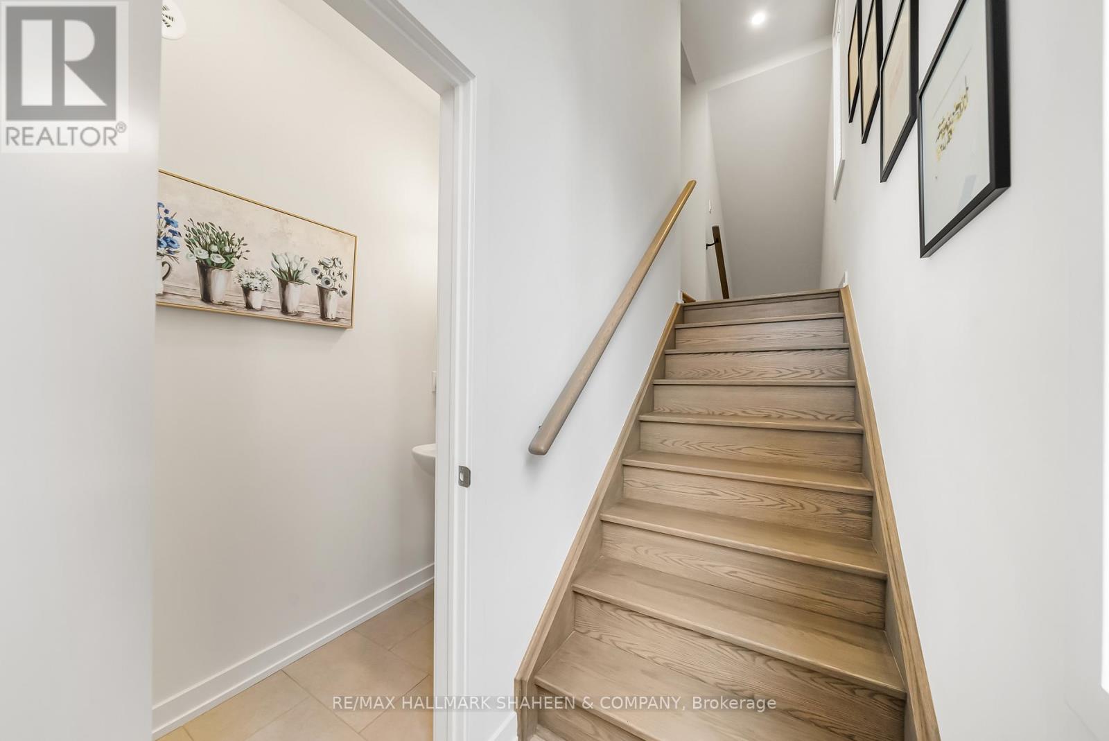 1330 Kaniv Street, Oakville, Ontario  L6M 5R3 - Photo 6 - W12660134