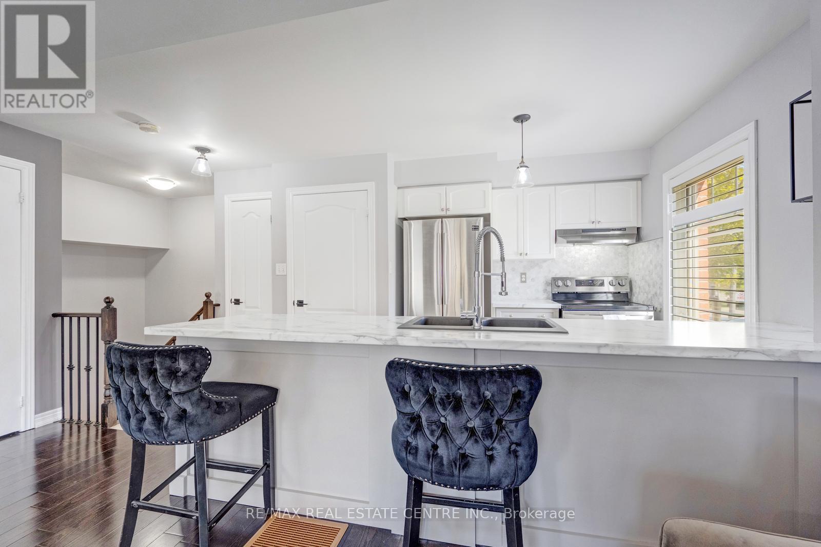 11 - 3250 Bentley Drive, Mississauga, Ontario  L5M 0P7 - Photo 14 - W12660144