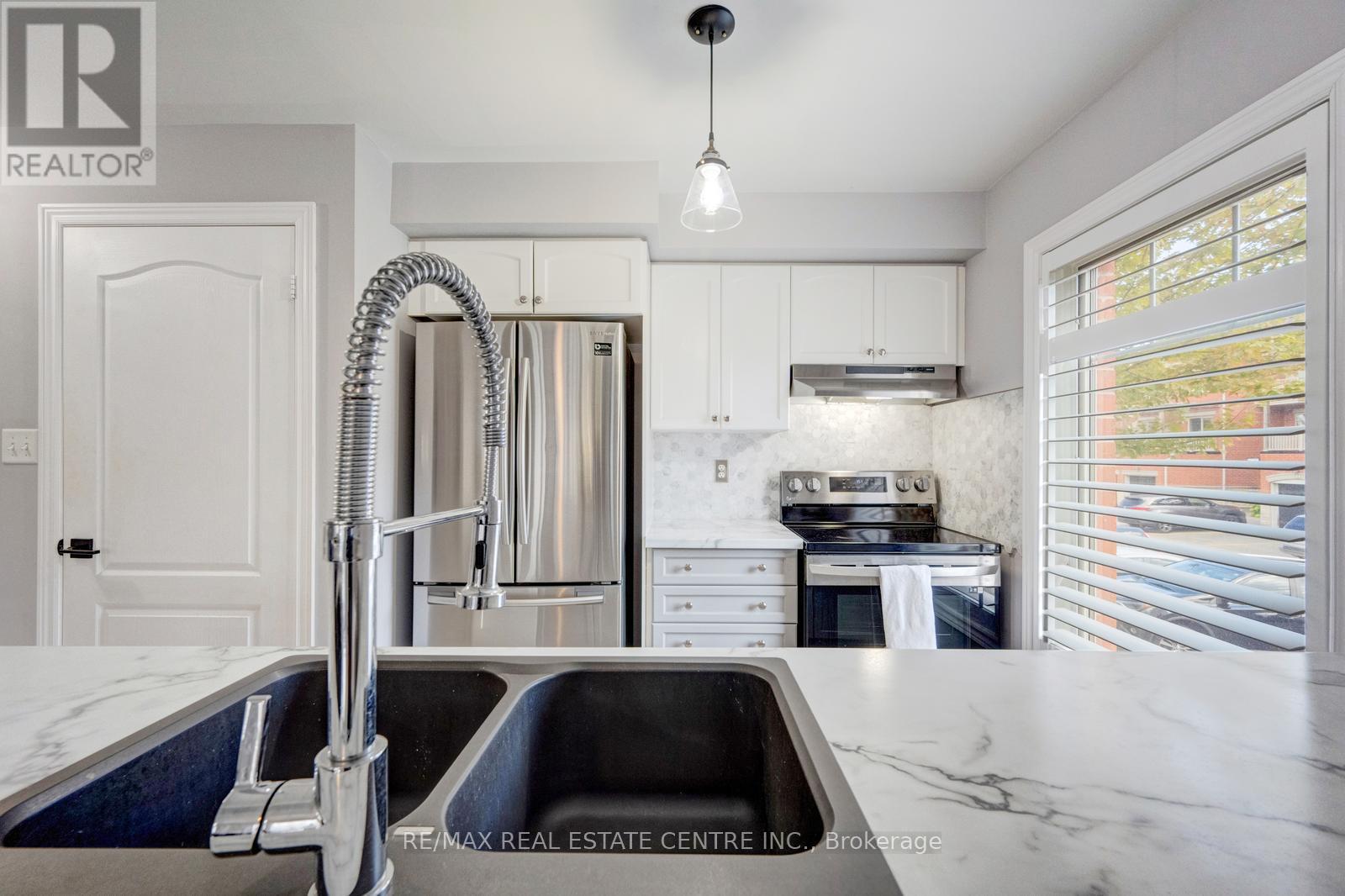 11 - 3250 Bentley Drive, Mississauga, Ontario  L5M 0P7 - Photo 20 - W12660144