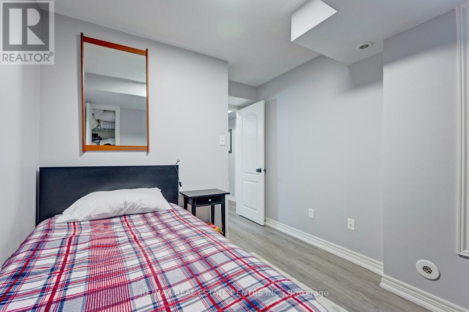 11 - 3250 Bentley Drive, Mississauga, Ontario  L5M 0P7 - Photo 39 - W12660144