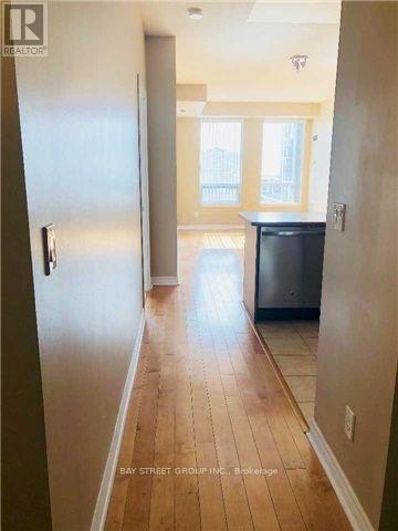 1101 - 388 Prince Of Wales Drive, Mississauga, Ontario  L5B 0A1 - Photo 5 - W12660156