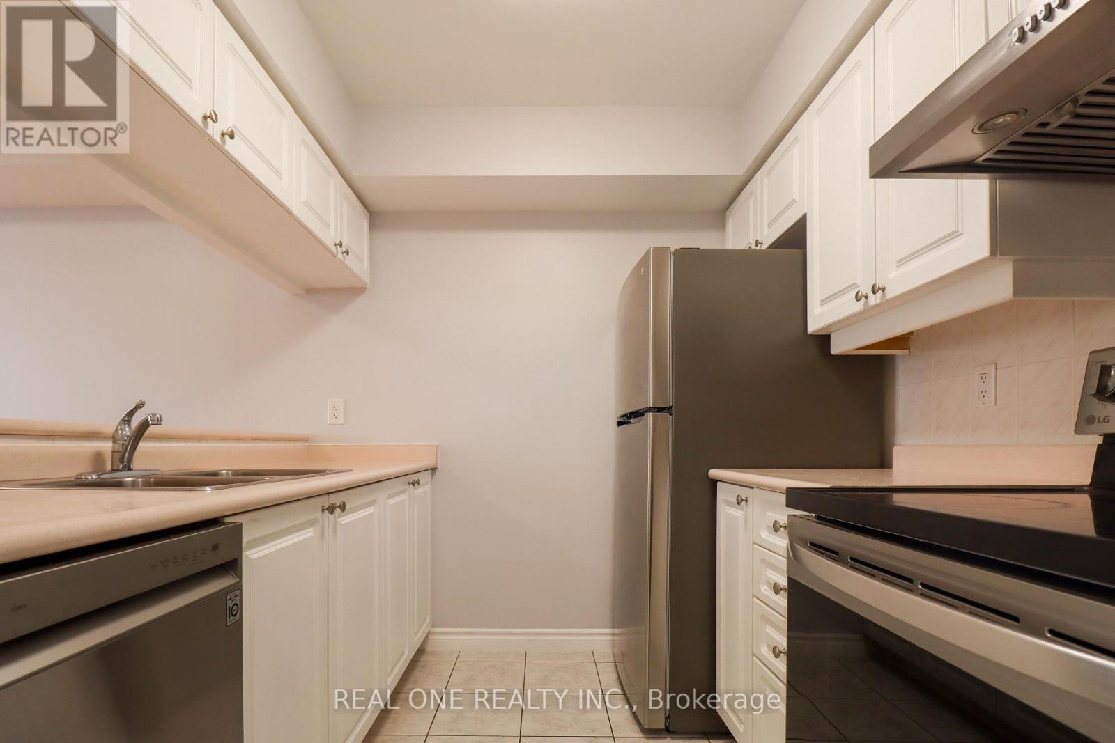 1105 - 18 Sommerset Way, Toronto, Ontario  M2N 6X5 - Photo 13 - C12568782