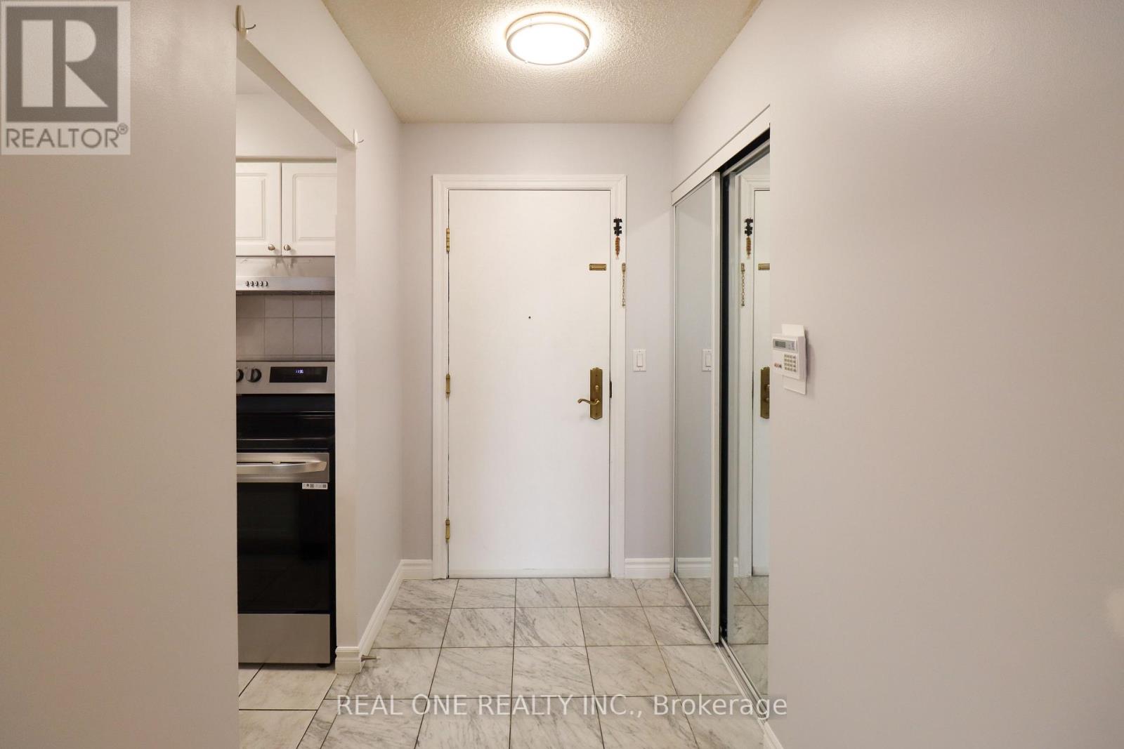 1105 - 18 Sommerset Way, Toronto, Ontario  M2N 6X5 - Photo 5 - C12568782