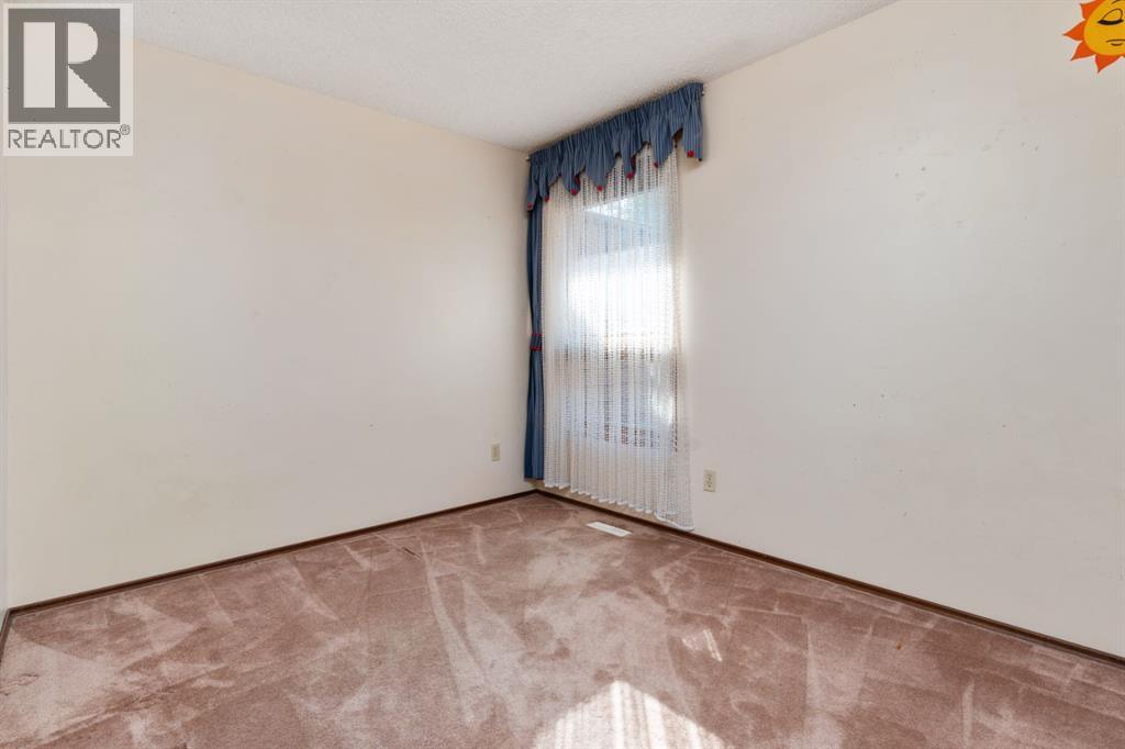 4305 74 Street, Camrose, Alberta  T4V 3V3 - Photo 13 - A2260477