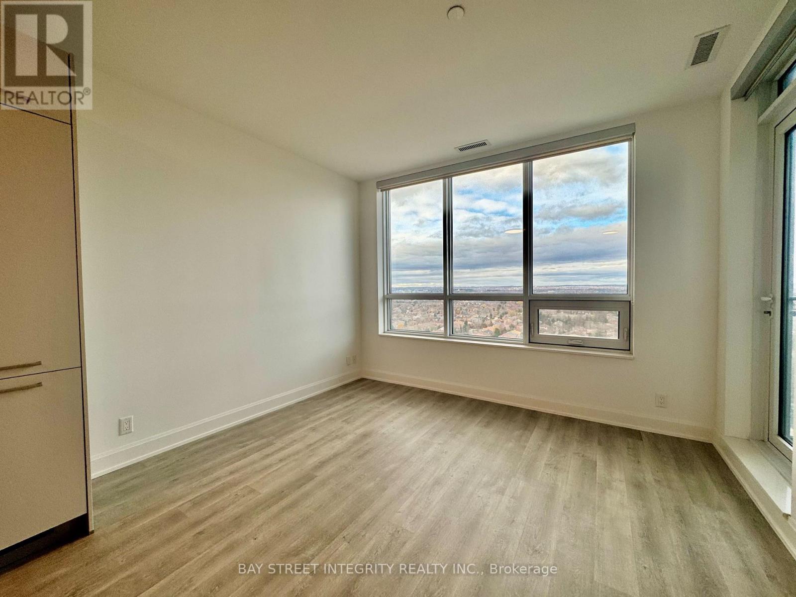 2315 - 12 Gandhi Lane, Markham, Ontario  L3T 0G8 - Photo 5 - N12660170