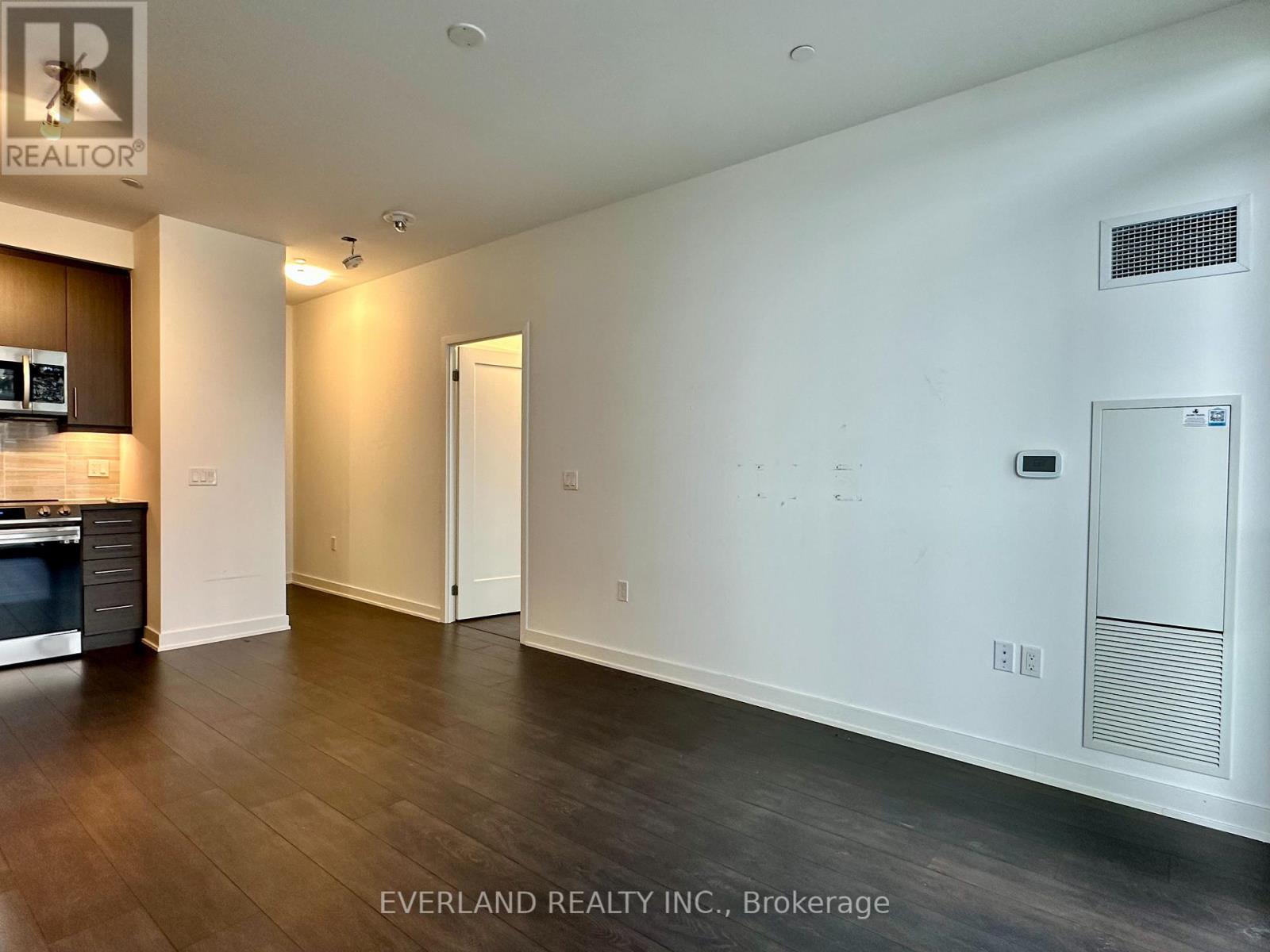 1004 - 105 Oneida Crescent, Richmond Hill, Ontario  L4B 0B1 - Photo 6 - N12660184