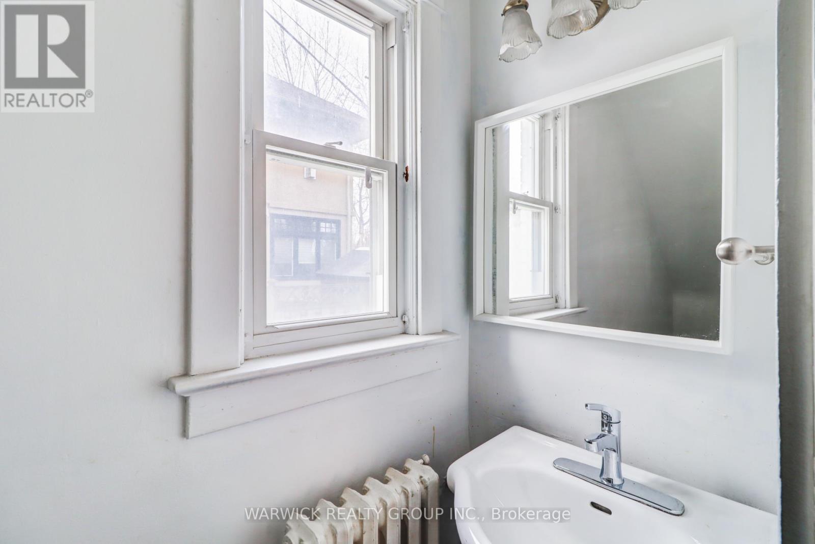 74 Norseman Street, Toronto, Ontario  M8Z 2P8 - Photo 16 - W12660162