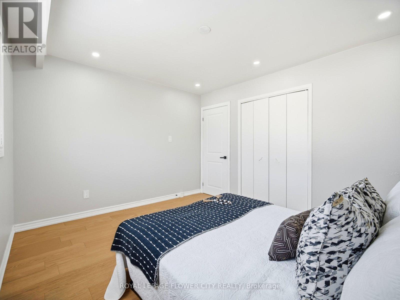 25 Abell Drive, Brampton, Ontario  L6V 2W1 - Photo 16 - W12660180