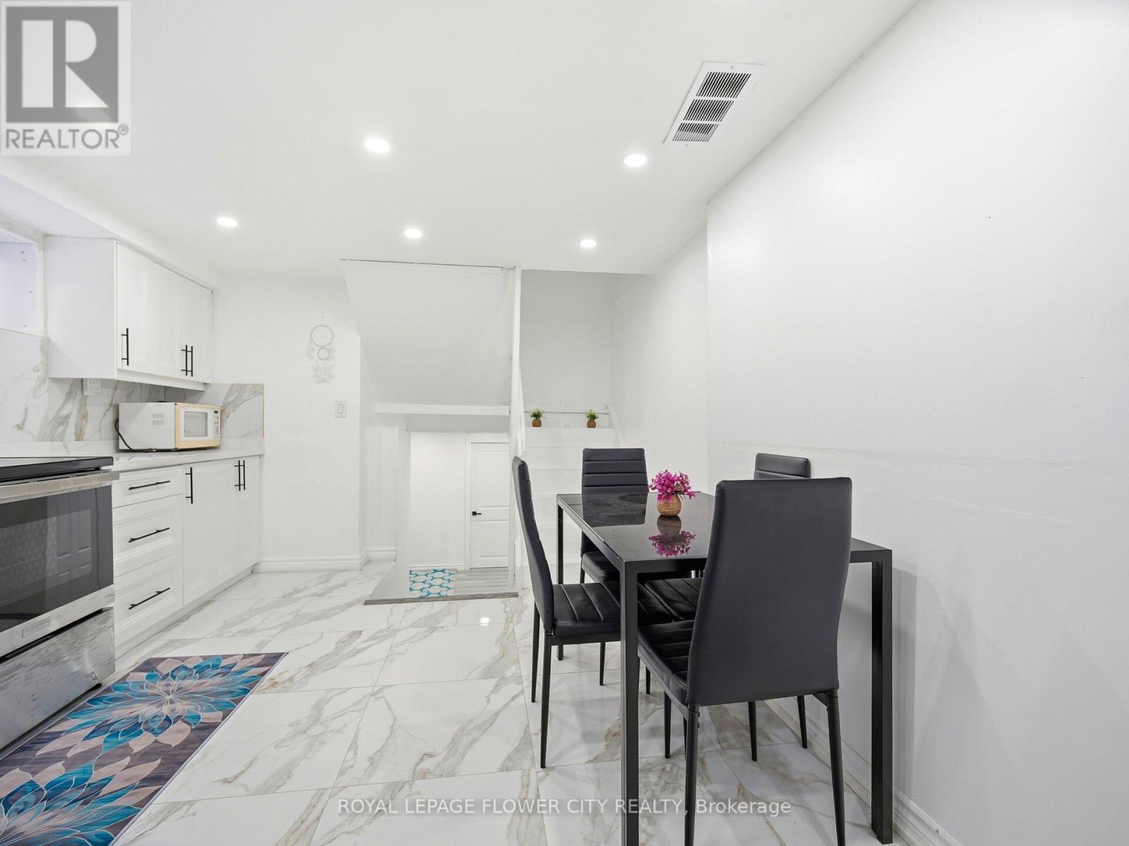 25 Abell Drive, Brampton, Ontario  L6V 2W1 - Photo 37 - W12660180