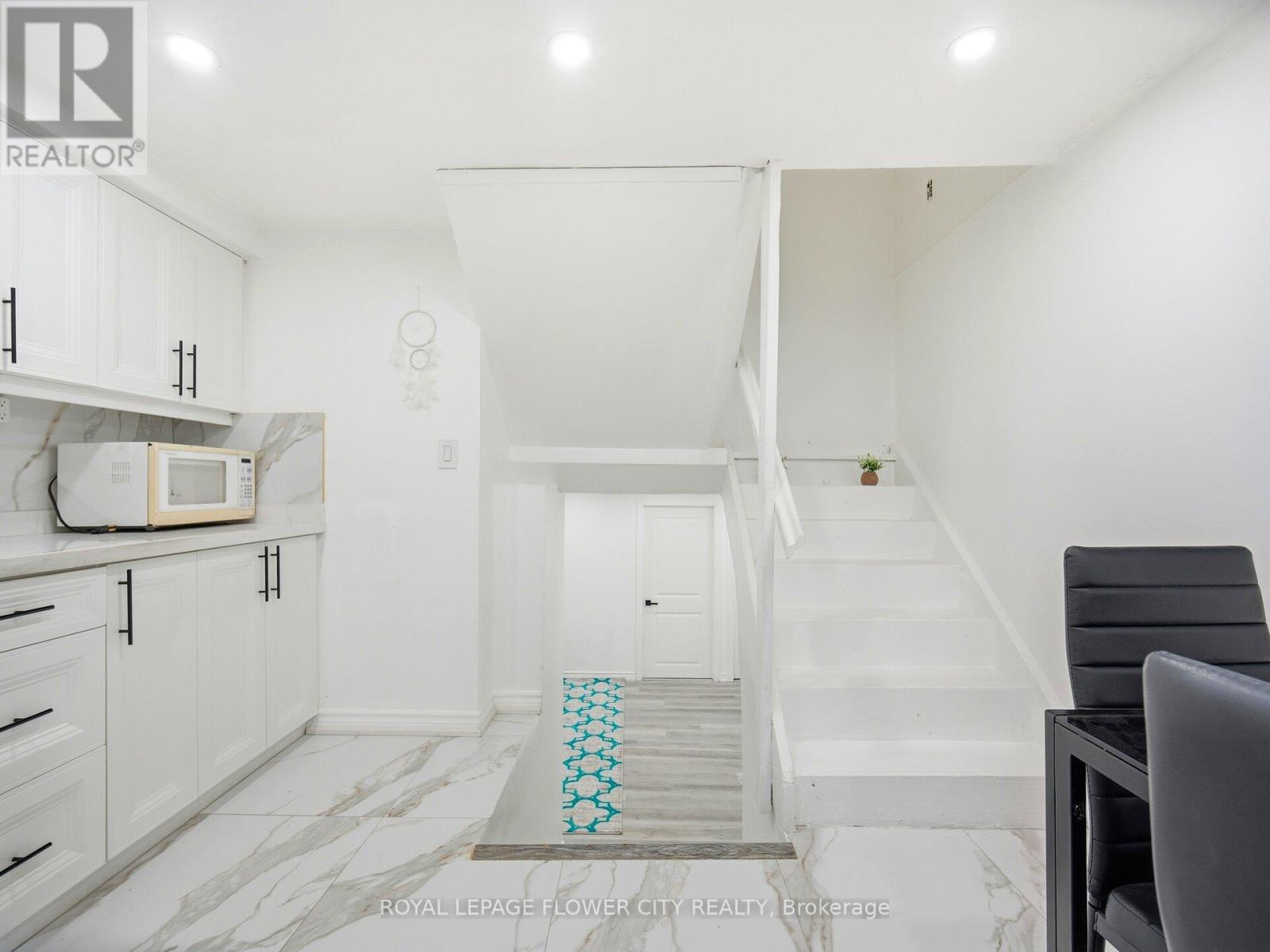 25 Abell Drive, Brampton, Ontario  L6V 2W1 - Photo 38 - W12660180