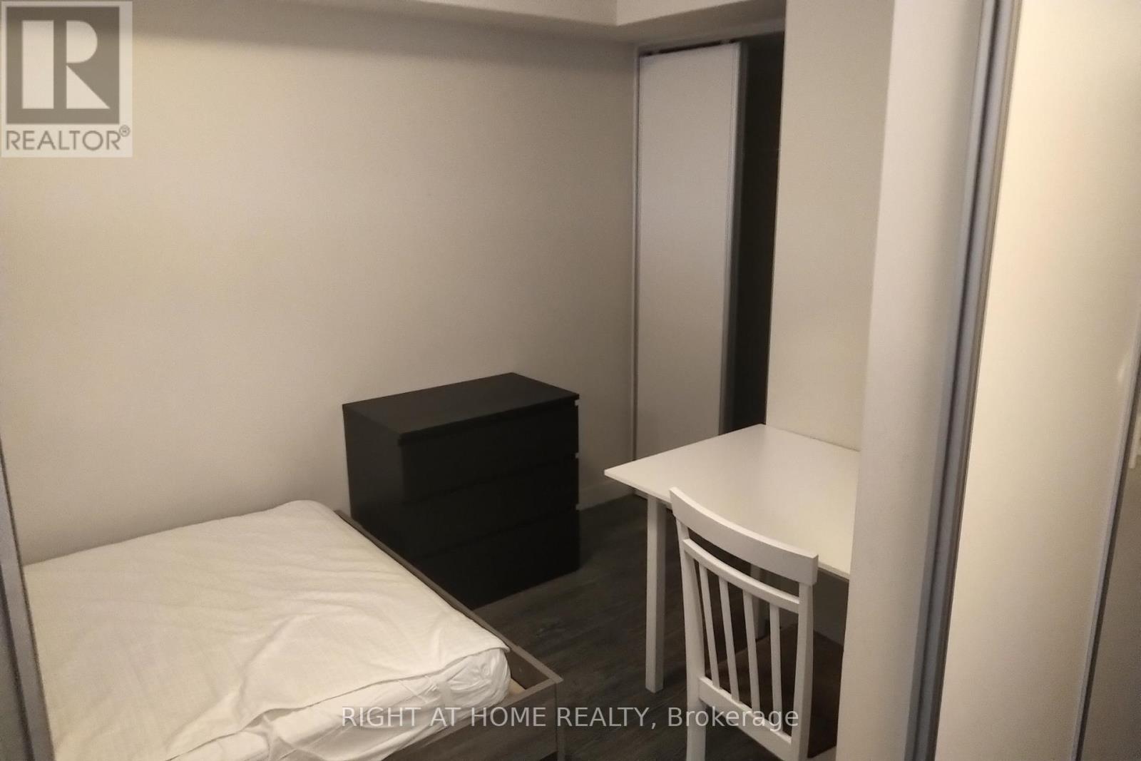 306 - 257 Hemlock Street, Waterloo, Ontario  N2L 0K2 - Photo 7 - X12660182