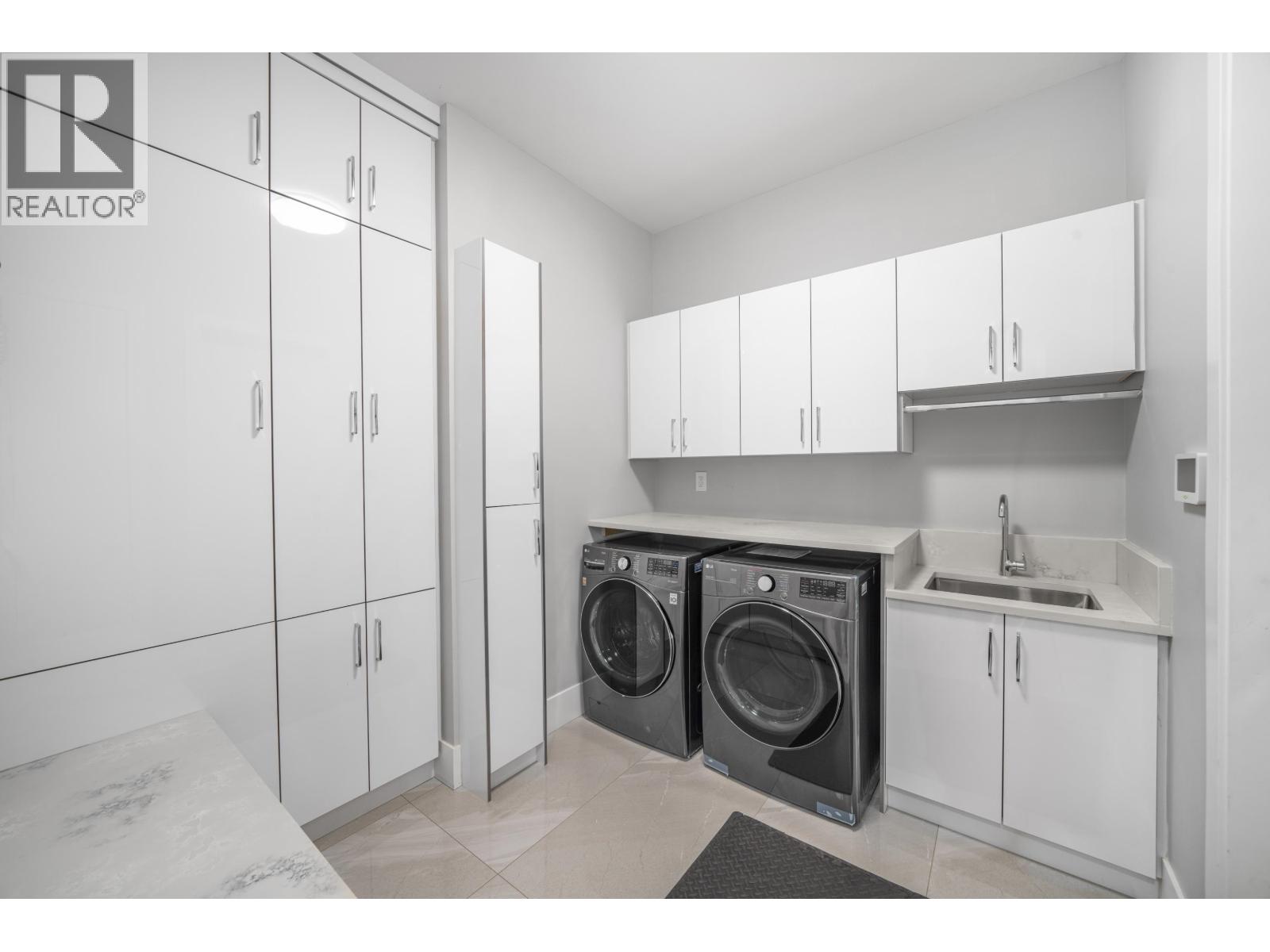 1211 Foster Avenue, Coquitlam, British Columbia  V3J 2M8 - Photo 19 - R3075549