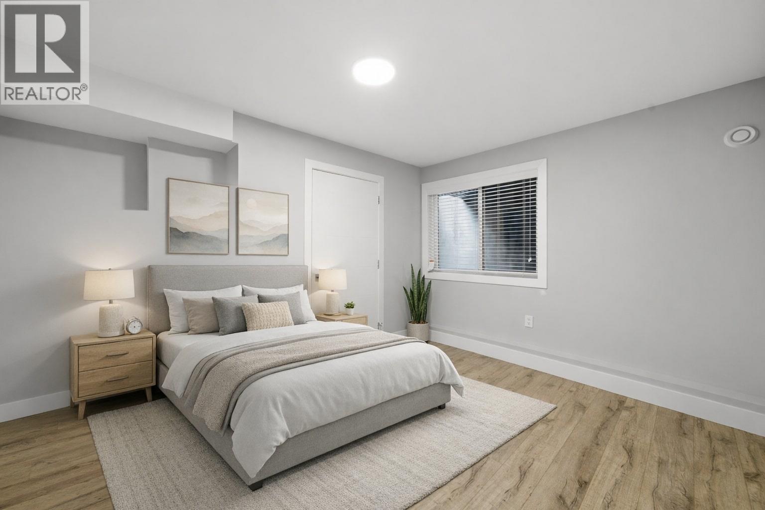 1211 Foster Avenue, Coquitlam, British Columbia  V3J 2M8 - Photo 3 - R3075549