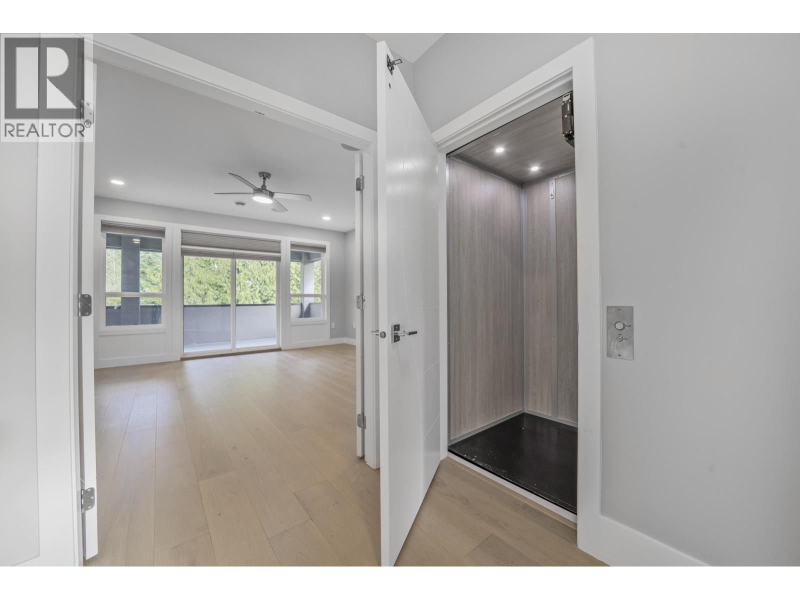 1211 Foster Avenue, Coquitlam, British Columbia  V3J 2M8 - Photo 13 - R3075549