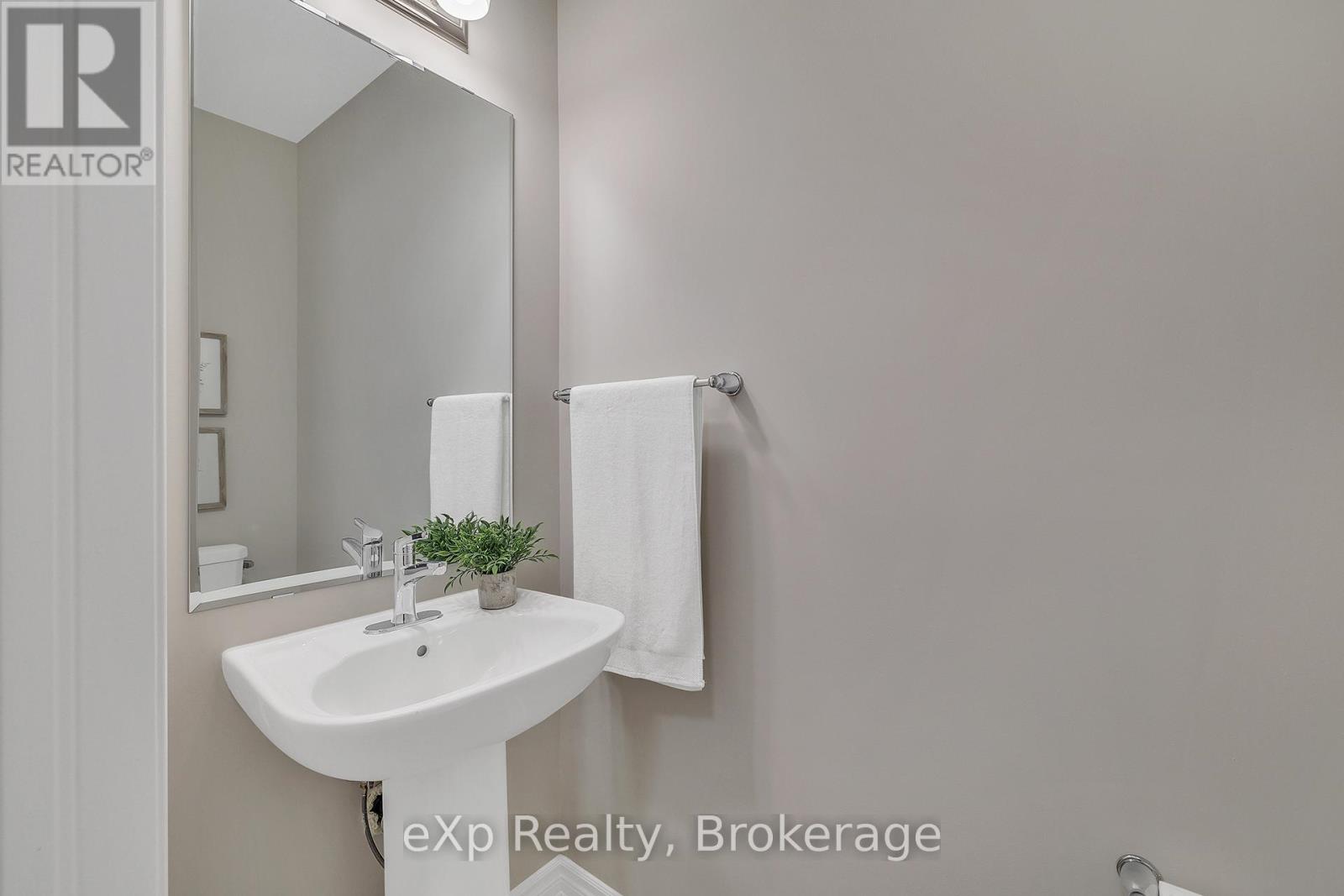 1361 Whitlock Avenue, Milton, Ontario L9T 7E9 - Photo 17 - W12660248