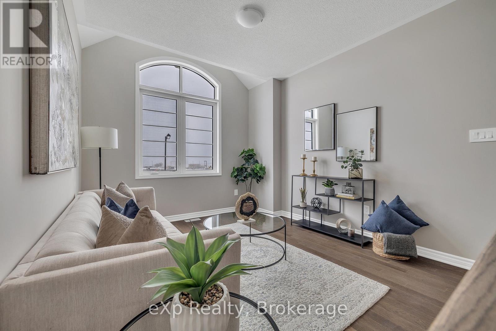 1361 Whitlock Avenue, Milton, Ontario L9T 7E9 - Photo 19 - W12660248