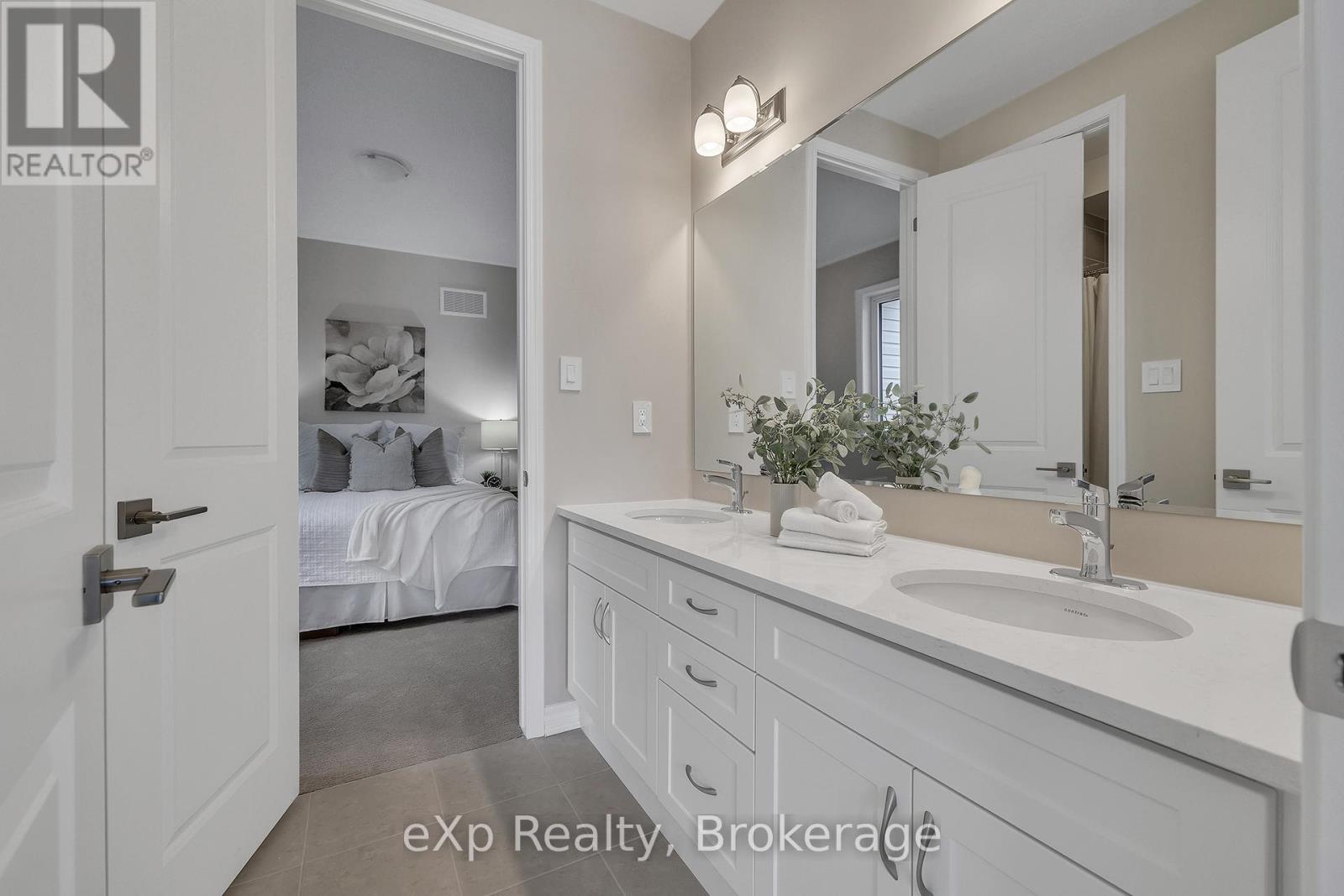 1361 Whitlock Avenue, Milton, Ontario L9T 7E9 - Photo 31 - W12660248