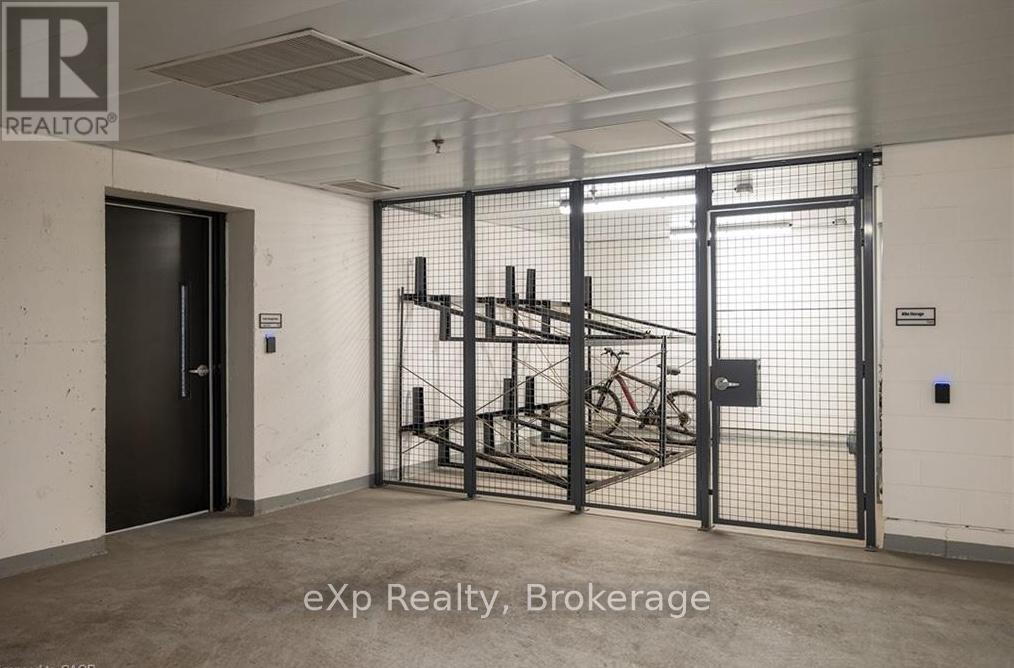 306 - 741 King Street W, Kitchener, Ontario  N2G 1E3 - Photo 22 - X12660252