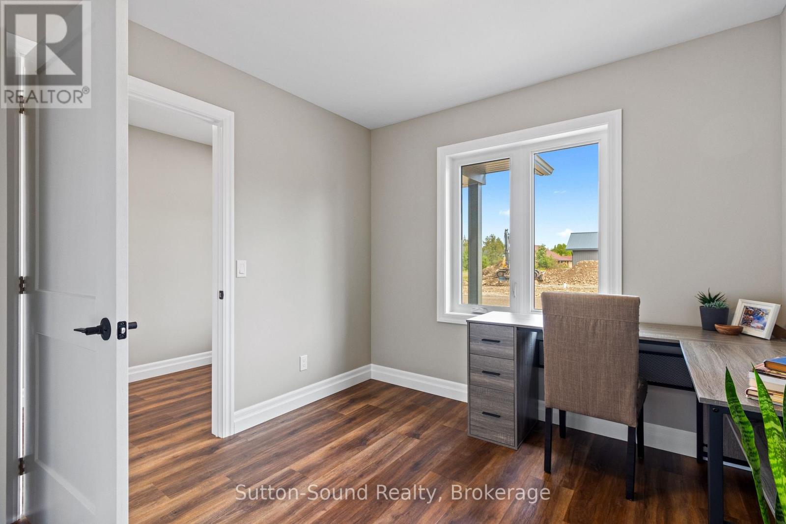 7 - 18 Maple Golf Crescent, Northern Bruce Peninsula, Ontario  N0H 2R0 - Photo 10 - X12660266