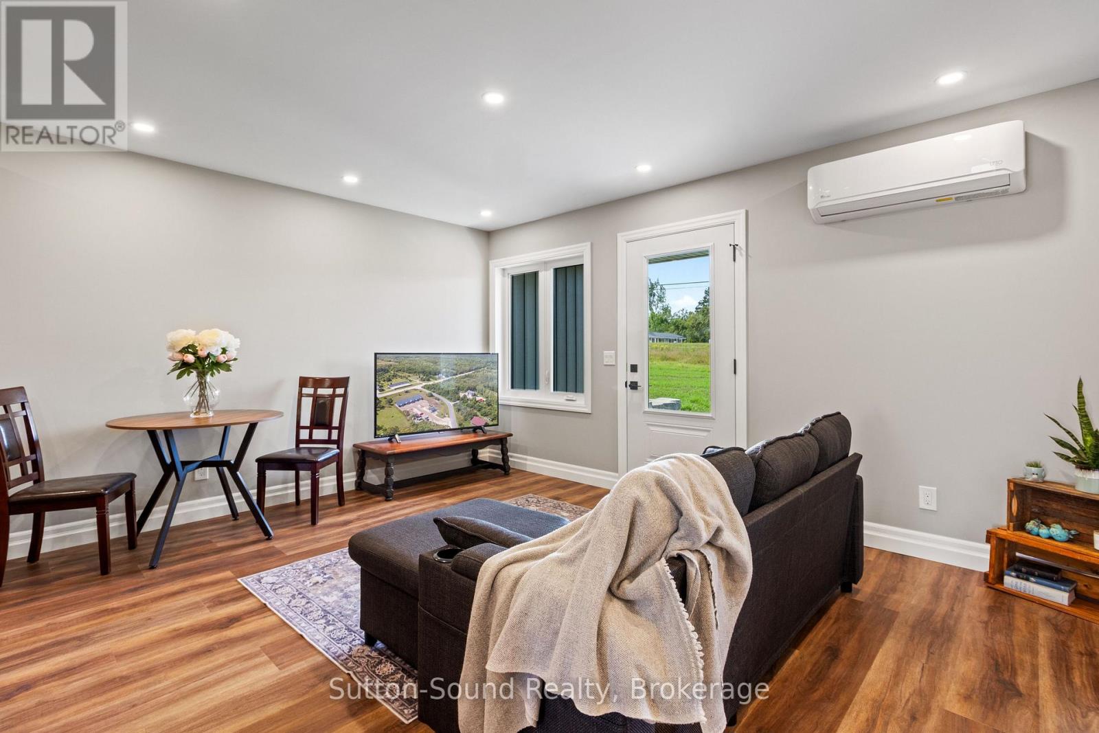 7 - 18 Maple Golf Crescent, Northern Bruce Peninsula, Ontario  N0H 2R0 - Photo 13 - X12660266