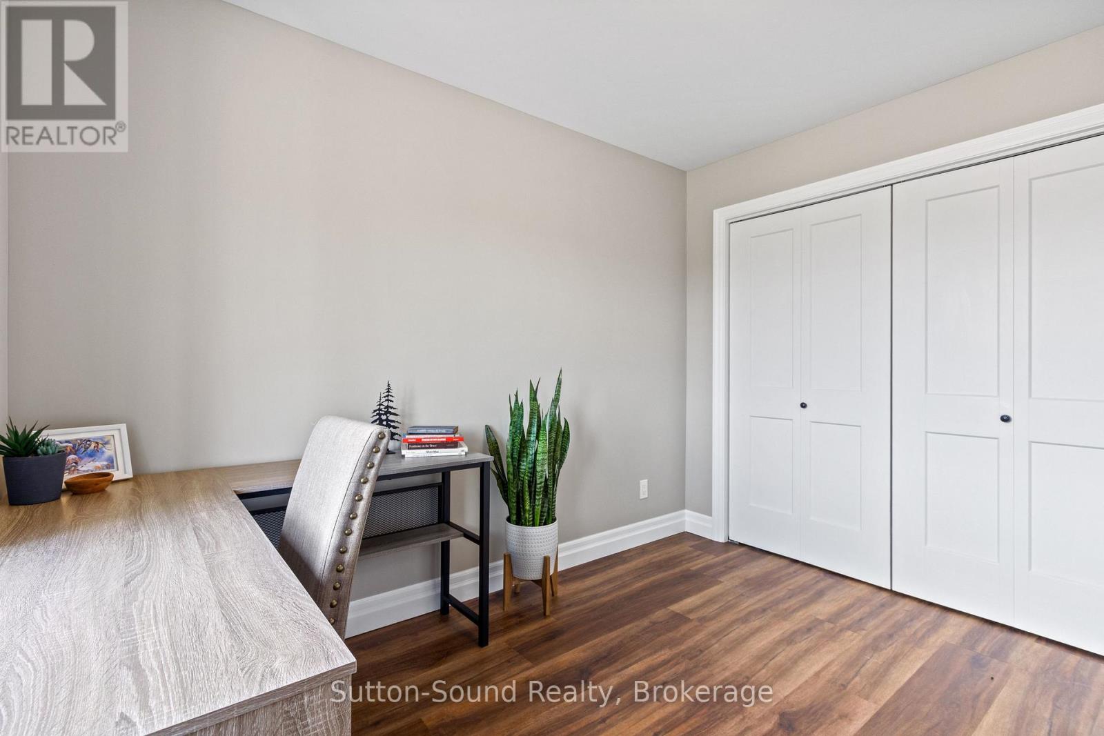 7 - 18 Maple Golf Crescent, Northern Bruce Peninsula, Ontario  N0H 2R0 - Photo 9 - X12660266