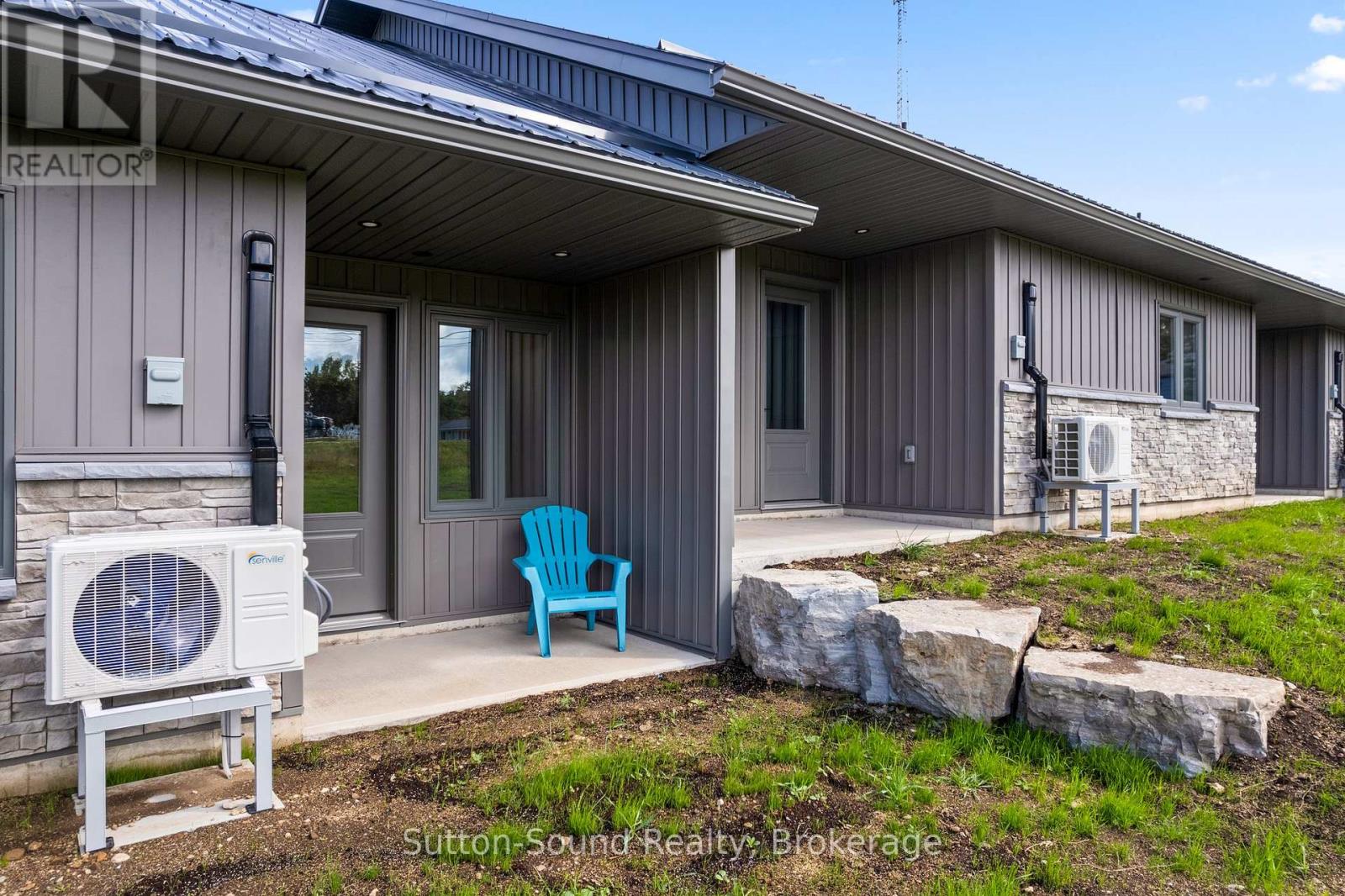 9 - 18 Maple Golf Crescent, Northern Bruce Peninsula, Ontario  N0H 2R0 - Photo 30 - X12660268