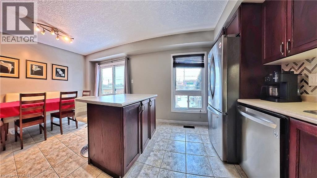 206 Westmeadow Drive, Kitchener, Ontario  N2N 3P9 - Photo 9 - 40795844