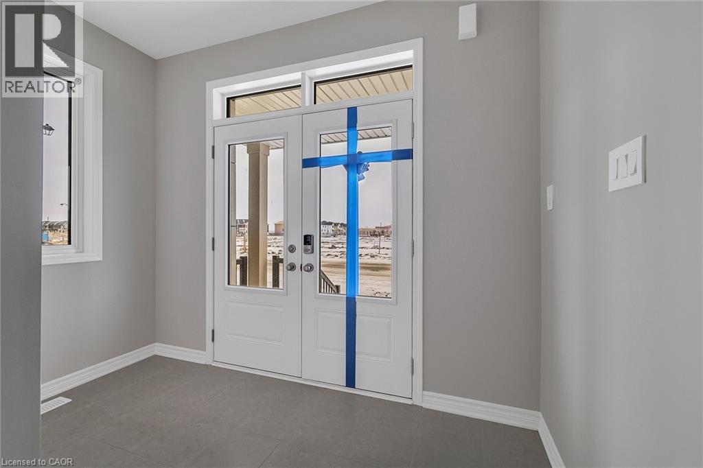 1361 Whitlock Avenue, Milton, Ontario  L9T 7E9 - Photo 3 - 40795562