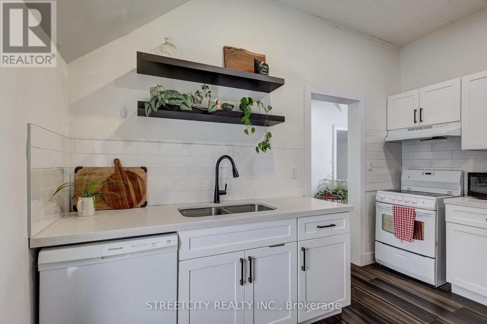 12 Weldon Avenue, St. Thomas, Ontario  N5P 1J6 - Photo 17 - X12660250