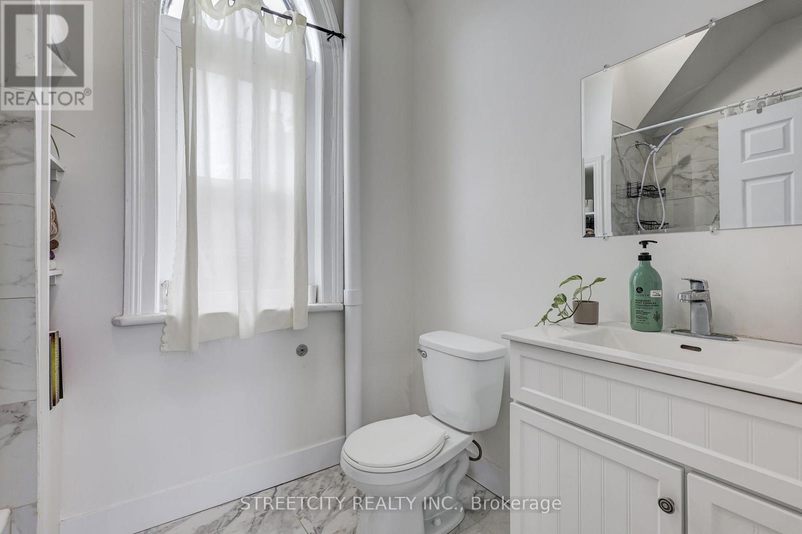 12 Weldon Avenue, St. Thomas, Ontario  N5P 1J6 - Photo 23 - X12660250