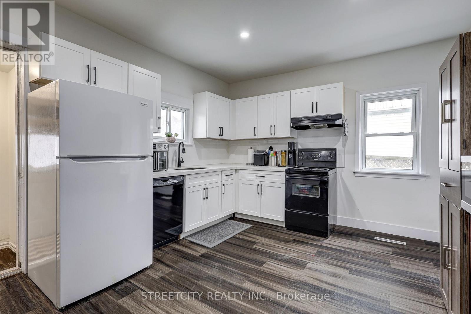 12 Weldon Avenue, St. Thomas, Ontario  N5P 1J6 - Photo 32 - X12660250