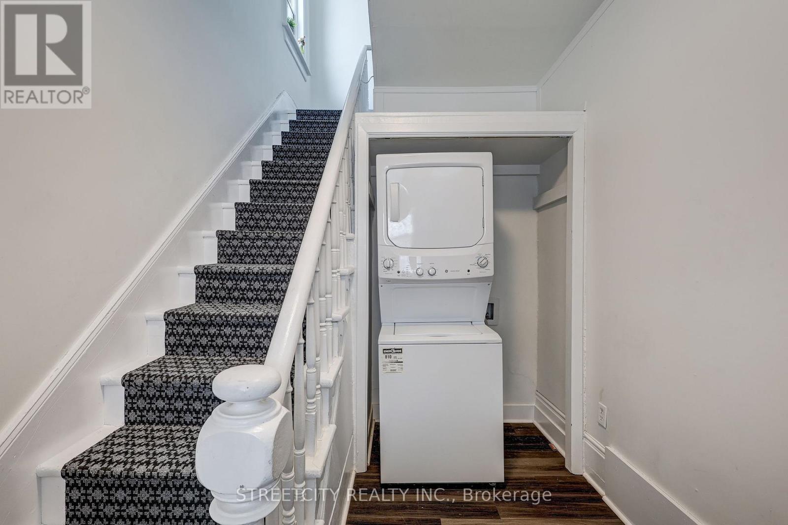 12 Weldon Avenue, St. Thomas, Ontario  N5P 1J6 - Photo 4 - X12660250