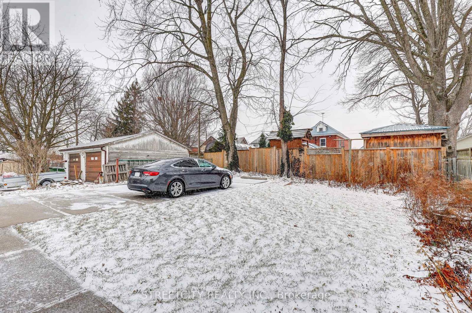 12 Weldon Avenue, St. Thomas, Ontario  N5P 1J6 - Photo 46 - X12660250