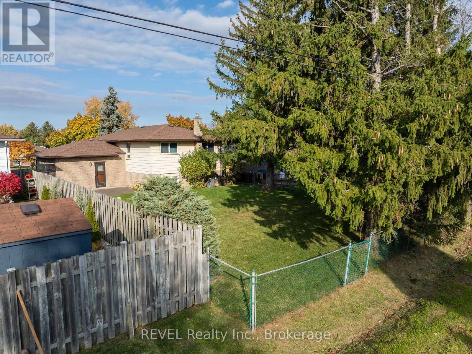 7984 Thorton Street, Niagara Falls, Ontario  L2H 2C3 - Photo 41 - X12660234
