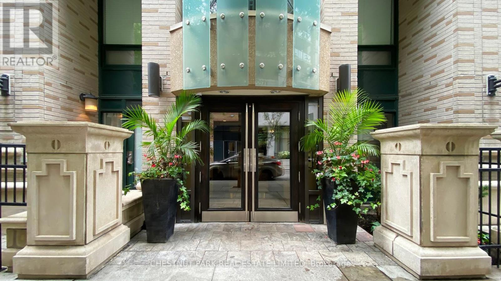 2803 - 35 Hayden Street, Toronto, Ontario  M4Y 3C3 - Photo 2 - C12660232