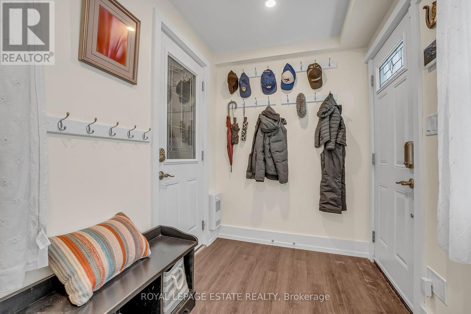 238 Cedarvale Avenue, Toronto, Ontario  M4C 4K2 - Photo 2 - E12660238