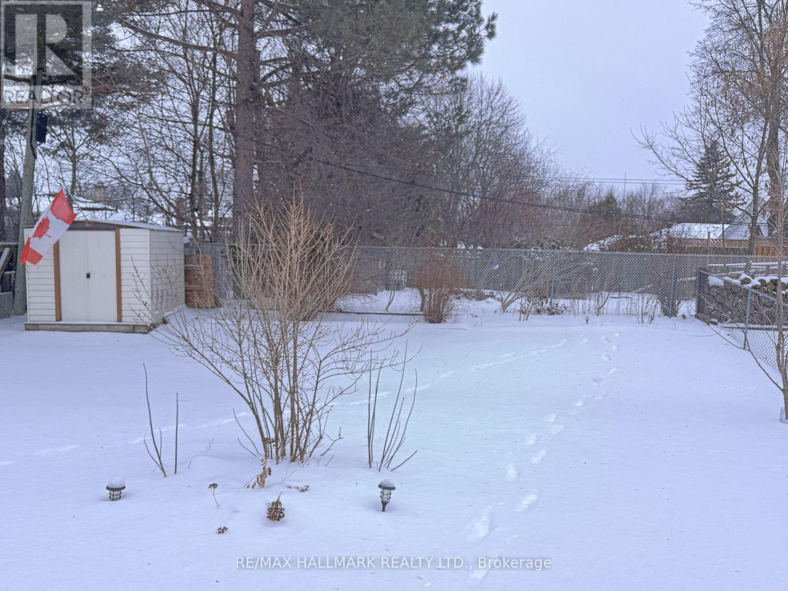 #main Floor - 6 Bailey Crescent, Aurora, Ontario  L4G 2B3 - Photo 24 - N12660186